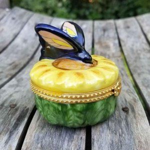 Porcelain Enamel Butterfly Lidded Hinged Trinket Box Mini Ring Jewelry box